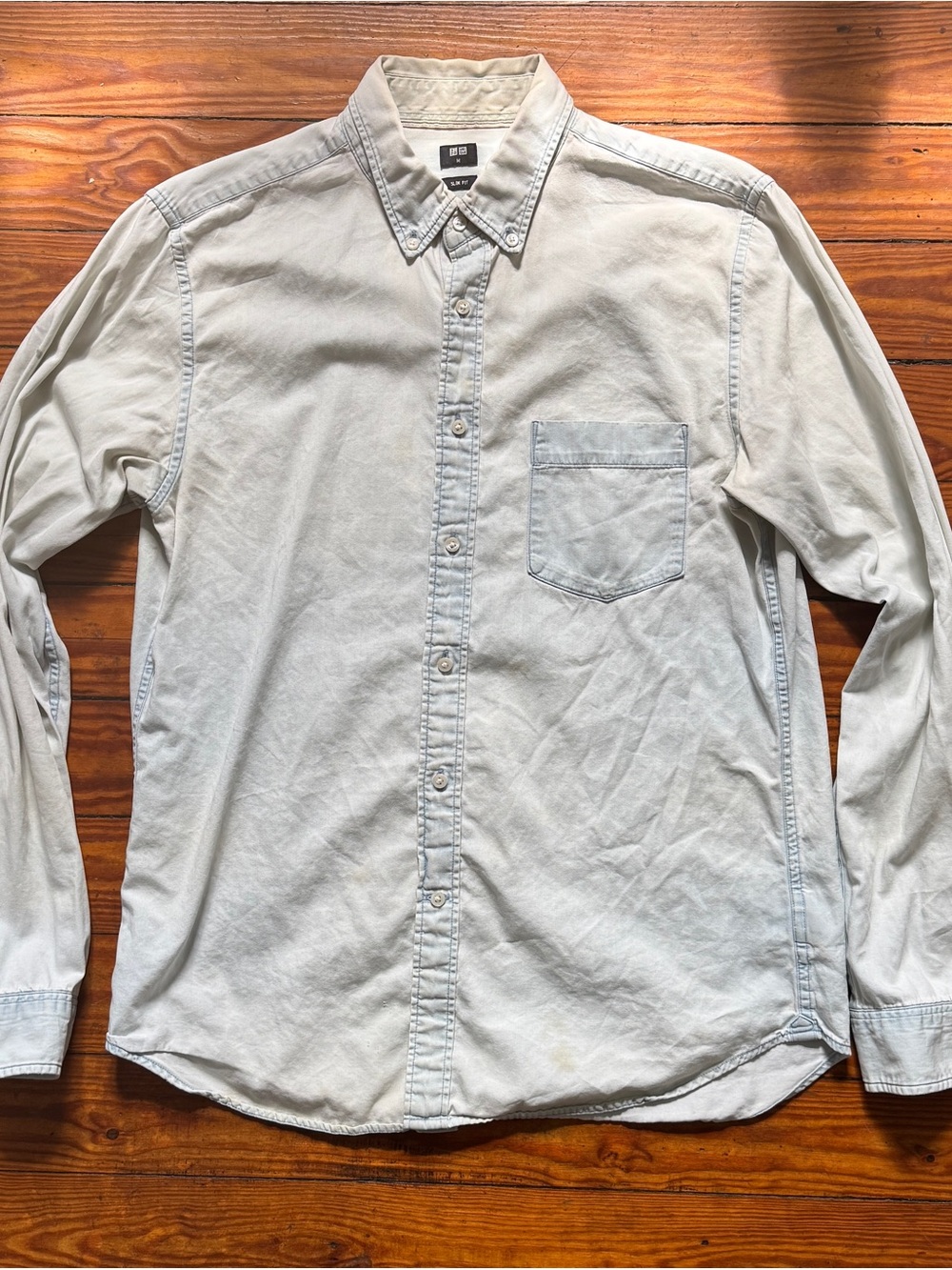 Uniqlo Men’s Medium Slim Fit Oxford Button Down Shirt Light Blue 100% Cotton